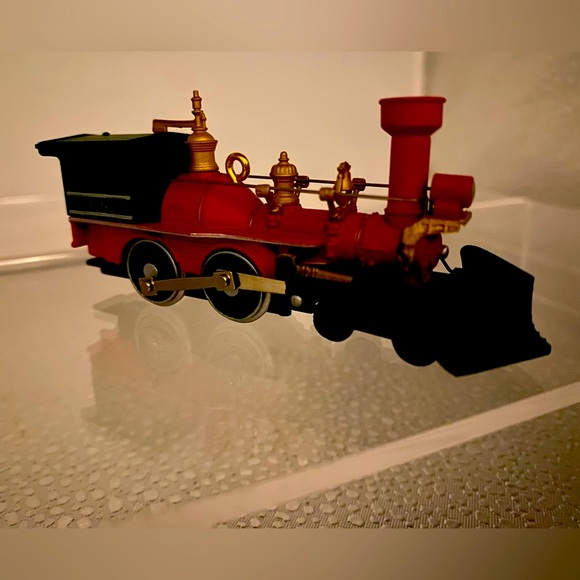 Hallmark Lionel Train Collectible Holiday & Seasonal Ornaments for